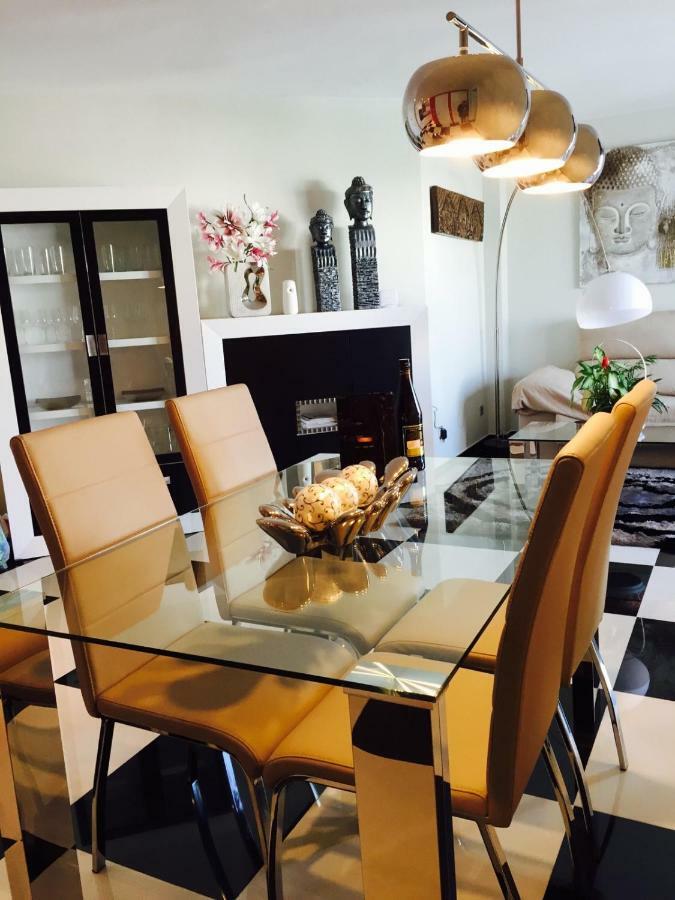 Malaga Benalmadena Puerto Marina Playa Vacacional Luxury Apartment Bagian luar foto